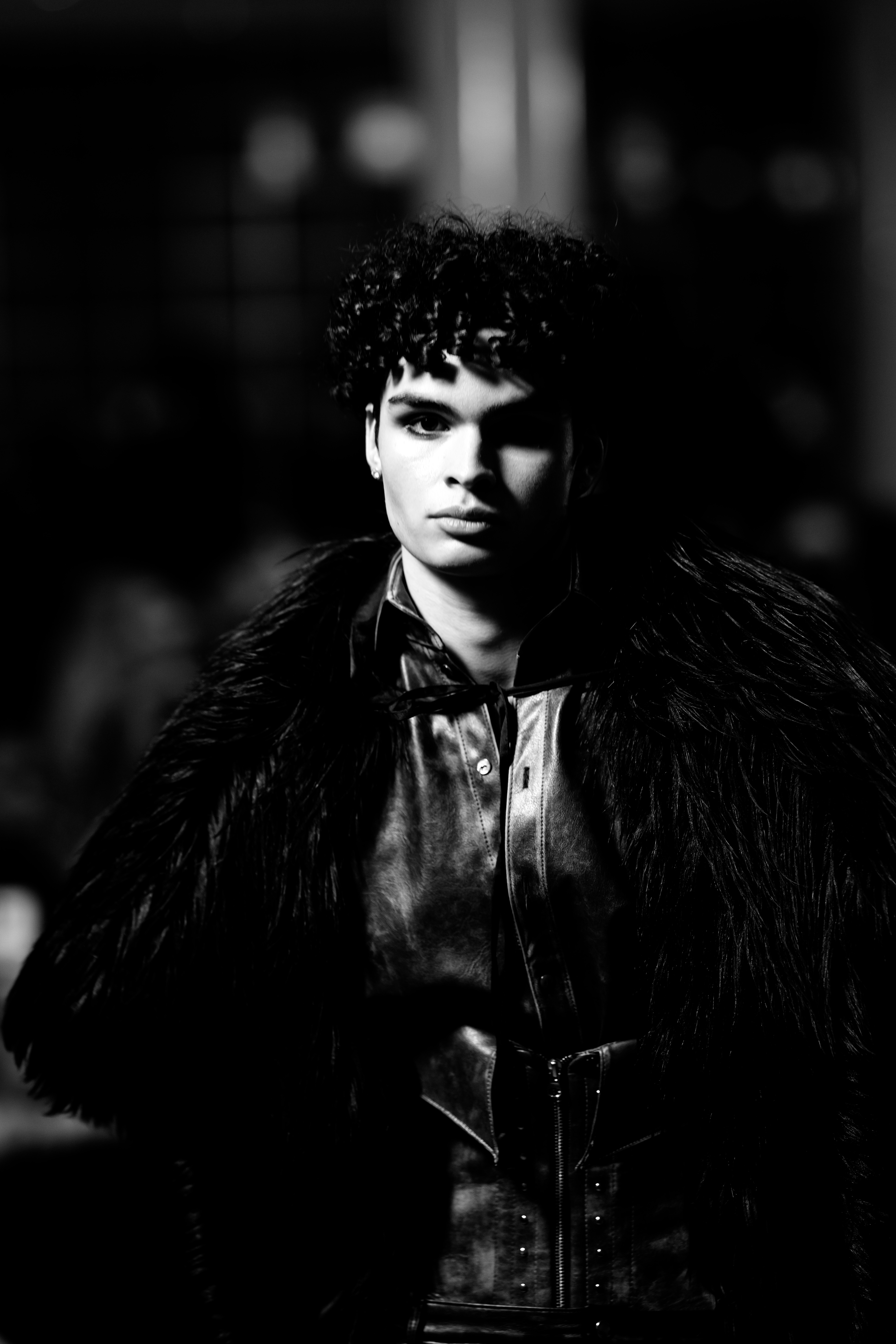 Judassime at Zurich Fashion Week – Dark Sculptural Aesthetic
